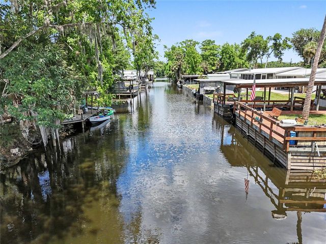 56348 MAPLE ROAD, Astor, FL 32102