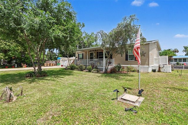 56348 MAPLE ROAD, Astor, FL 32102