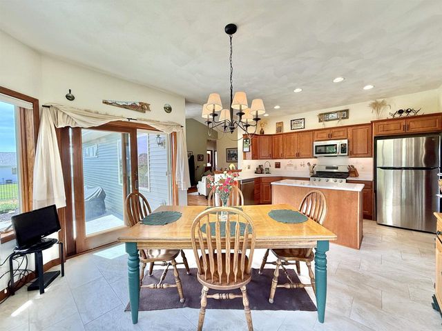 782 N Waveland Road, Janesville, WI 53548