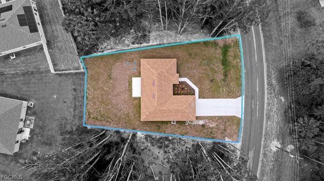 1242 Echard ST E, Lehigh Acres, FL 33974