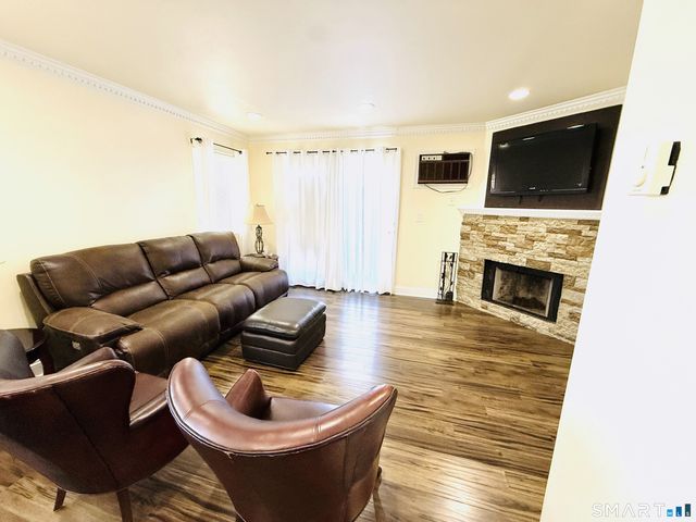 147 Hamden Avenue B, Waterbury, CT 06704