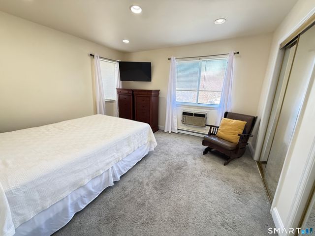 147 Hamden Avenue B, Waterbury, CT 06704