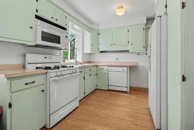 1210 Hull, Ypsilanti, MI 48198