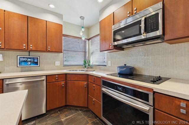 18013 E 93rd Street North, Owasso, OK 74055