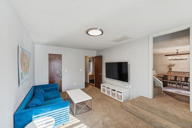 18013 E 93rd Street North, Owasso, OK 74055