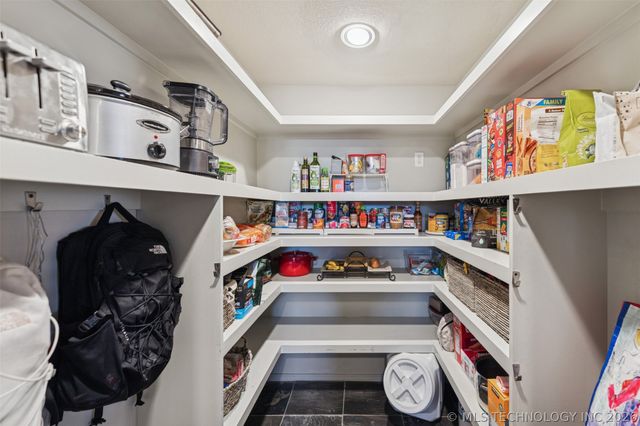 18013 E 93rd Street North, Owasso, OK 74055