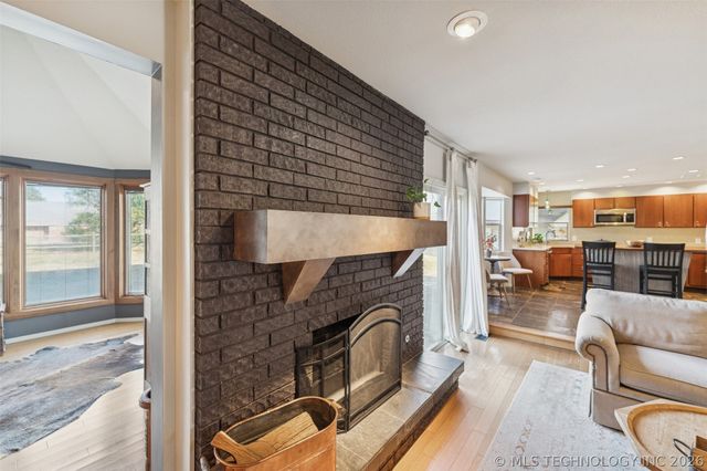 18013 E 93rd Street North, Owasso, OK 74055