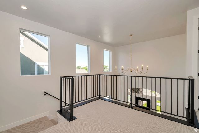 461 W SUMMERHILL LN, Centerville, UT 84014