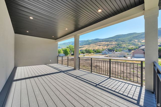 461 W SUMMERHILL LN, Centerville, UT 84014