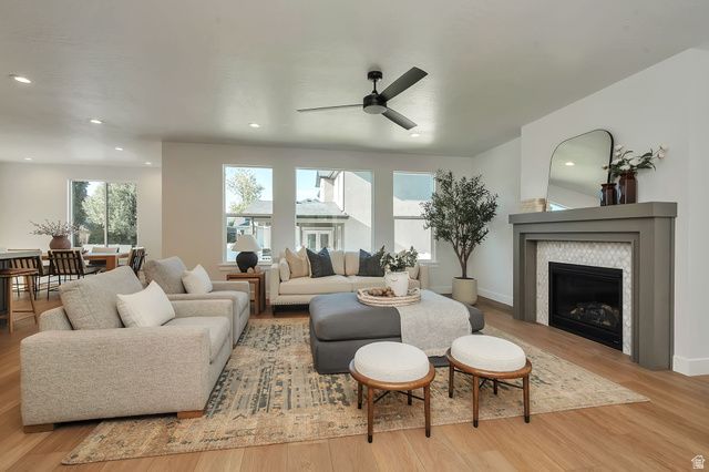 461 W SUMMERHILL LN, Centerville, UT 84014