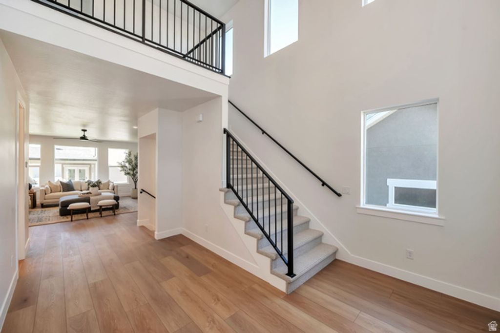 461 W SUMMERHILL LN, Centerville, UT 84014 — photo 5