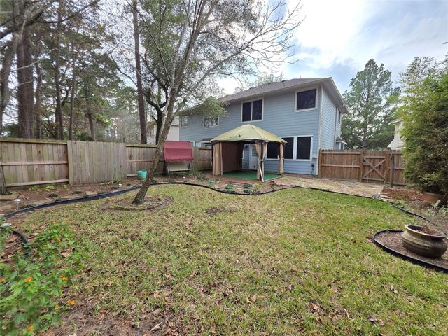 114 E Stedhill Loop, Conroe, TX 77384