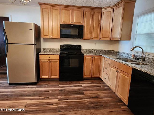 1506 Ridgeway Circle, Athens, TN 37303