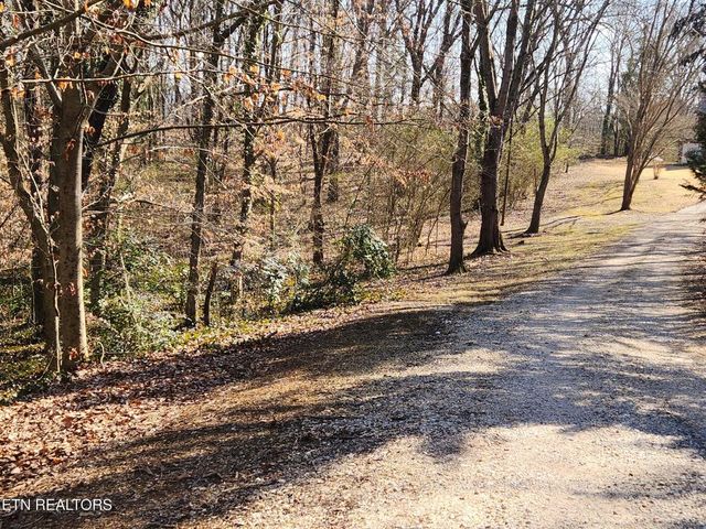 1506 Ridgeway Circle, Athens, TN 37303