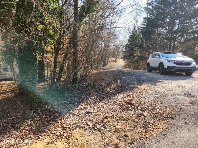 1506 Ridgeway Circle, Athens, TN 37303