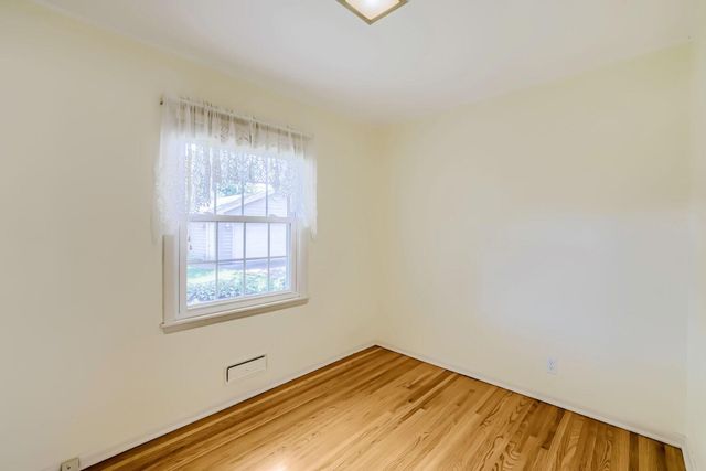 5309 Bernard Avenue N, Crystal, MN 55429