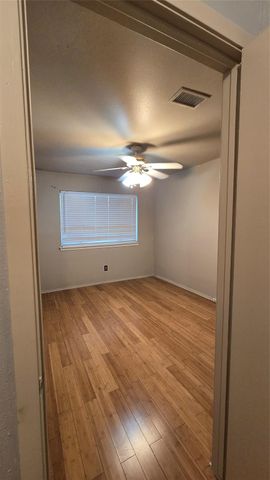 7913 Grove Ridge Drive, Houston, TX 77061