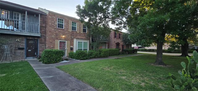 7913 Grove Ridge Drive, Houston, TX 77061