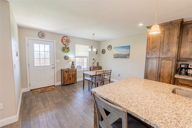 643 Half Moon Way, Runaway Bay, TX 76426