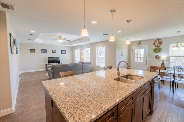 643 Half Moon Way, Runaway Bay, TX 76426