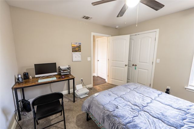 643 Half Moon Way, Runaway Bay, TX 76426