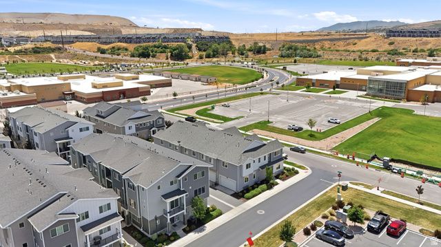 1268 W CINCH WAY, Bluffdale, UT 84065