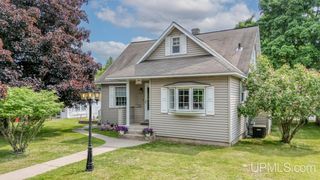 216 Mine St, Norway, MI 49870