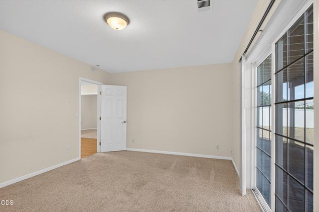 589 N Heights Drive, Eagle Point, OR 97524