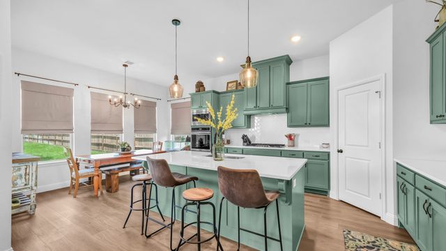 119 Oak View Drive, Godley, TX 76044