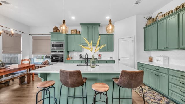 119 Oak View Drive, Godley, TX 76044