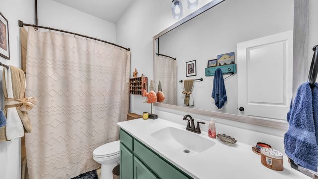 119 Oak View Drive, Godley, TX 76044