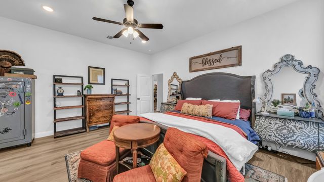 119 Oak View Drive, Godley, TX 76044