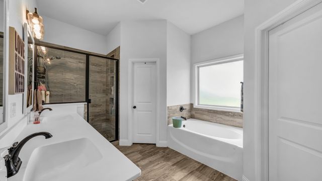 119 Oak View Drive, Godley, TX 76044