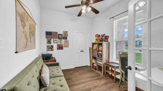 119 Oak View Drive, Godley, TX 76044