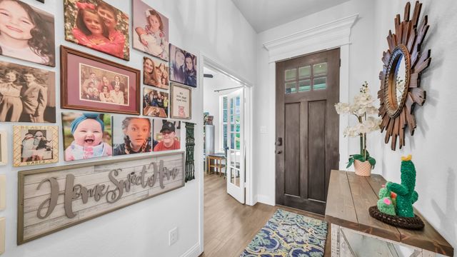 119 Oak View Drive, Godley, TX 76044