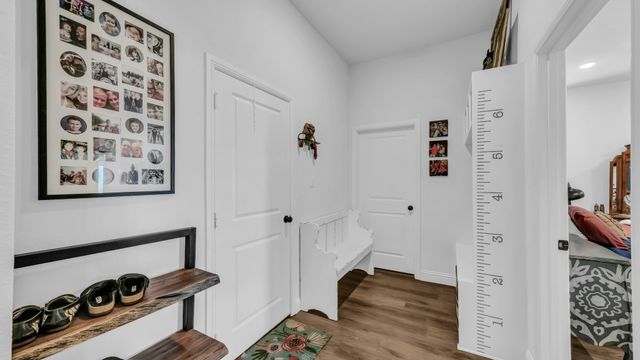 119 Oak View Drive, Godley, TX 76044