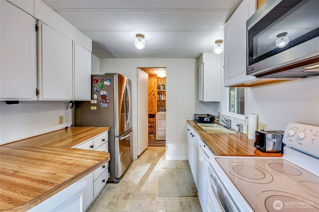 170 Cirque Drive, Brinnon, WA 98320