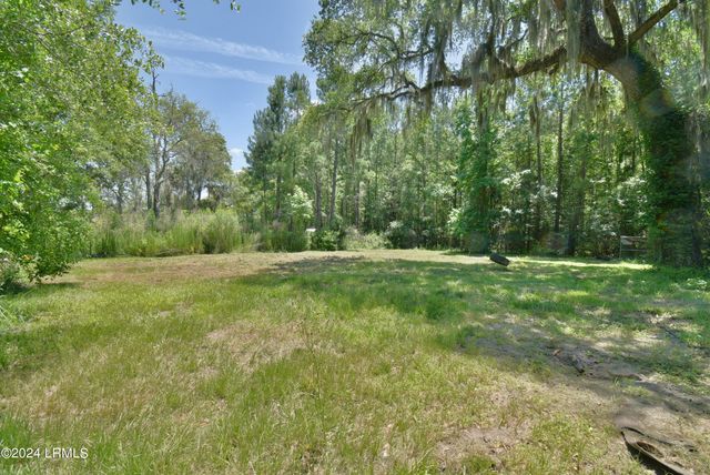 301 Old Pocotaligo Road, Yemassee, SC 29945