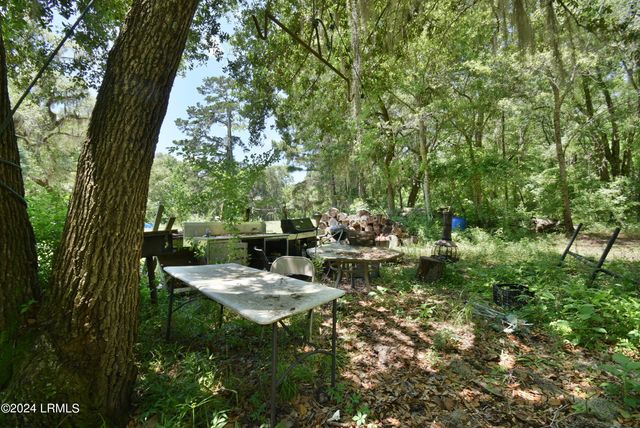 301 Old Pocotaligo Road, Yemassee, SC 29945