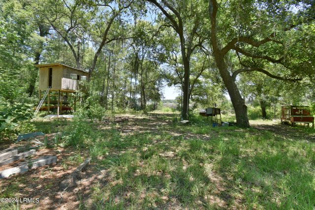 301 Old Pocotaligo Road, Yemassee, SC 29945