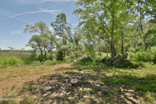 301 Old Pocotaligo Road, Yemassee, SC 29945