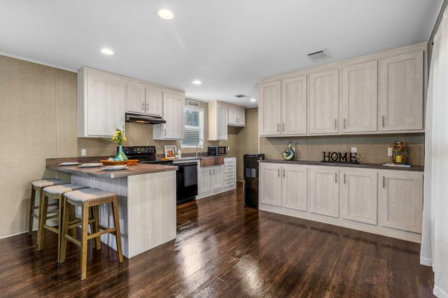 221 Woodstock, Livingston, TX 77351