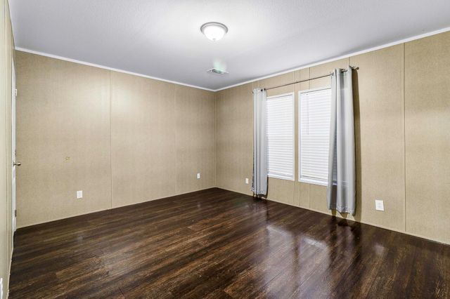 221 Woodstock, Livingston, TX 77351