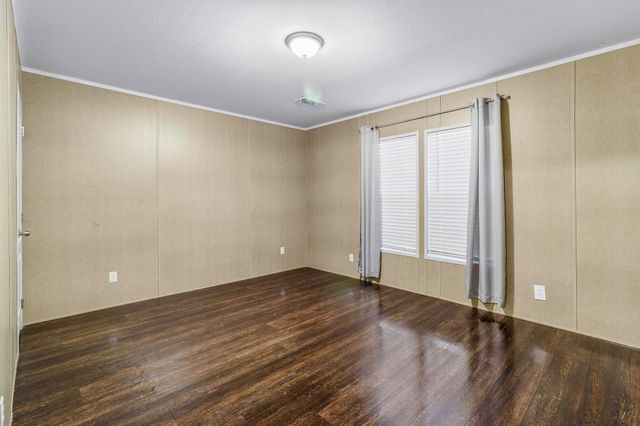 221 Woodstock, Livingston, TX 77351