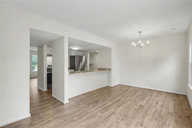 18 Bayview CT, Hampton, VA 23664