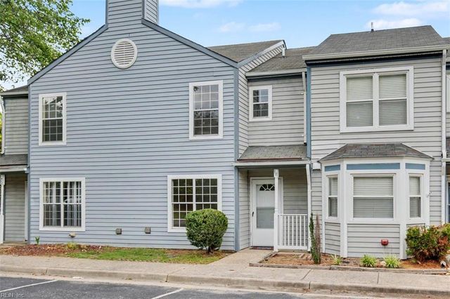 18 Bayview CT, Hampton, VA 23664