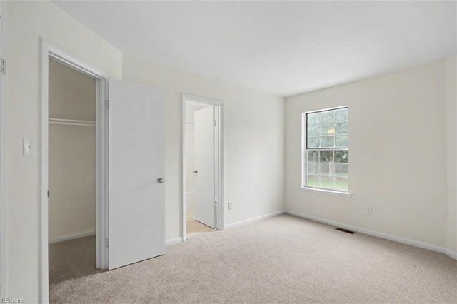 18 Bayview CT, Hampton, VA 23664