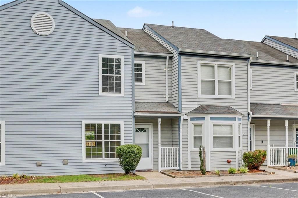 18 Bayview CT, Hampton, VA 23664