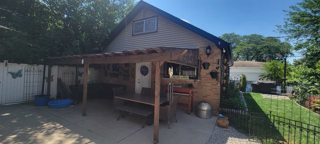 5435 Reba Street, Morton Grove, IL 60053