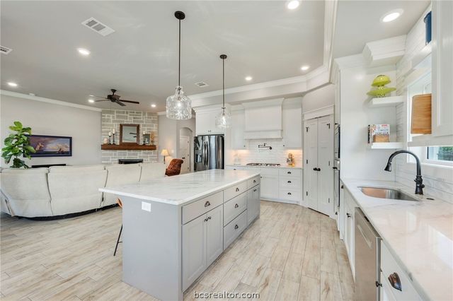 4112 Caney Creek Court, College Station, TX 77845